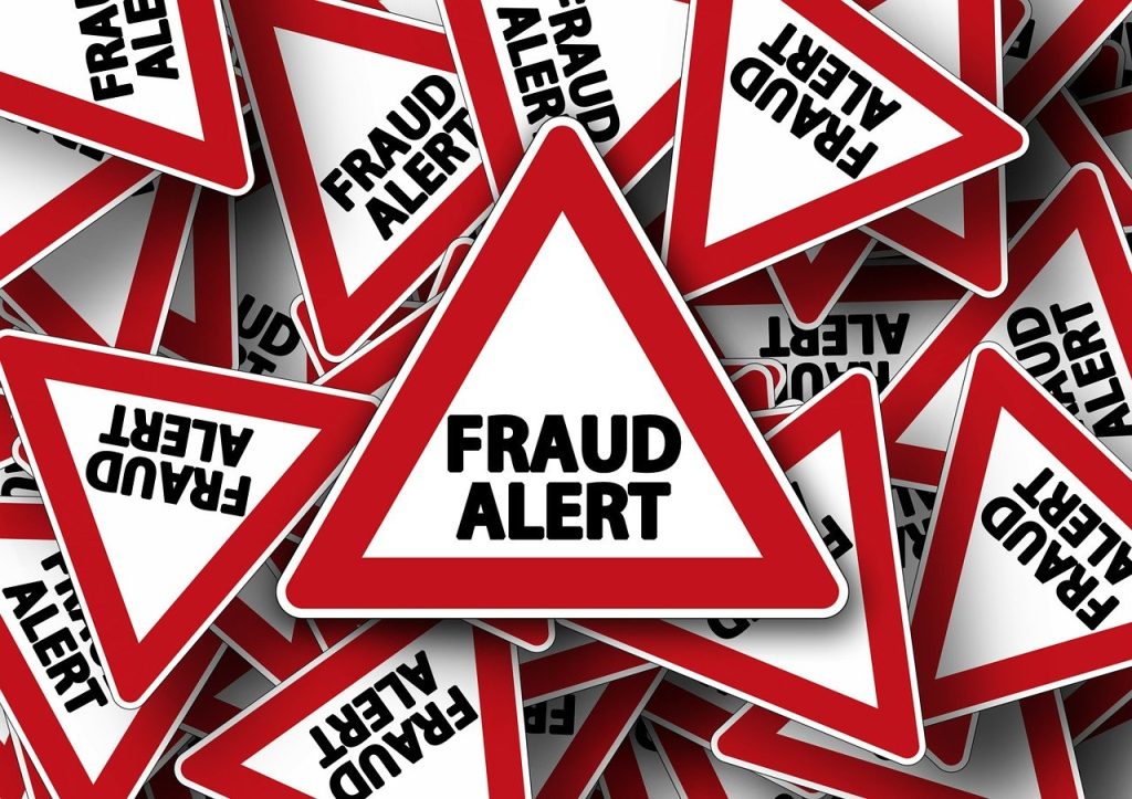 Fraud signs, Wives: 3 Gigantic Reasons That Destroy Your Husband's Trust
