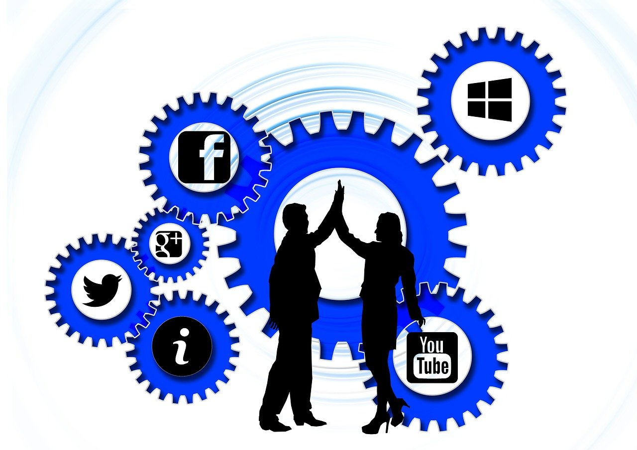clap, 5 Challenges And Solutions For Marriages Navigating Social Media